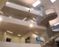 Akustikpuds – Akustikloft: VUC Sønderborg – atrium