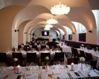 Akustikpuds – Akustikloft: Belis Bar – Frederiksberg